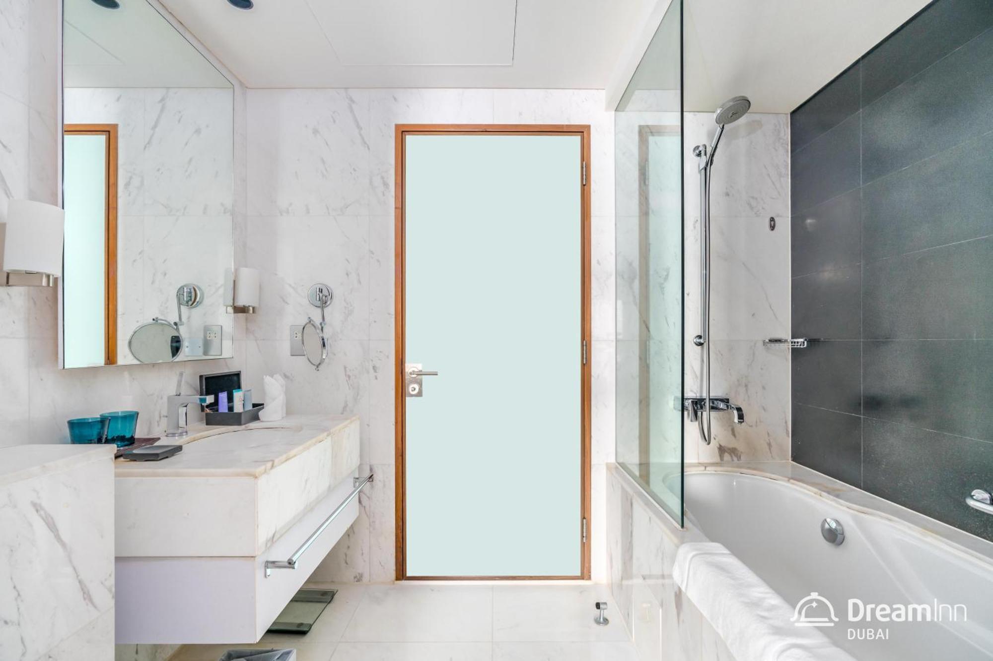 Dream Inn - Fashion Avenue Residences Formerly Address Dubai Mall Exteriör bild